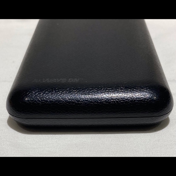 Rayovac Powerbank/Portable Charger 16000 mAh PS95BK - Picture 5 of 9